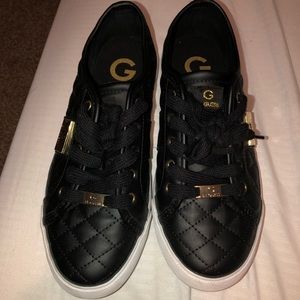 G by guess shoes